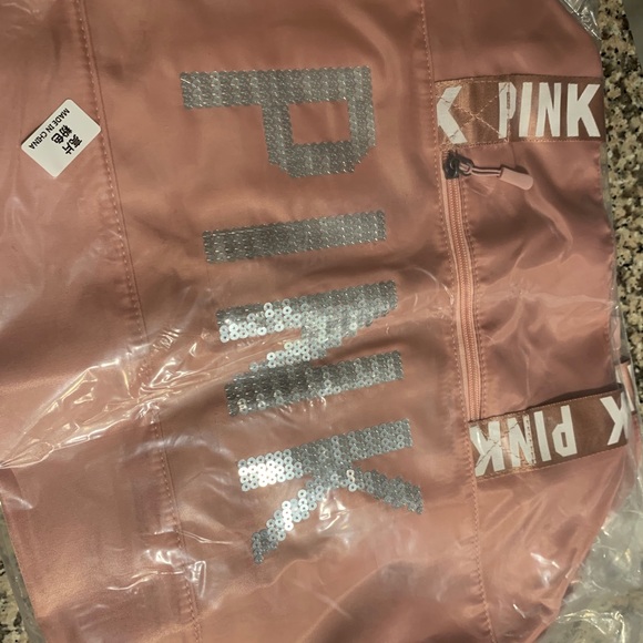 Duffel Bag - Picture 3 of 5